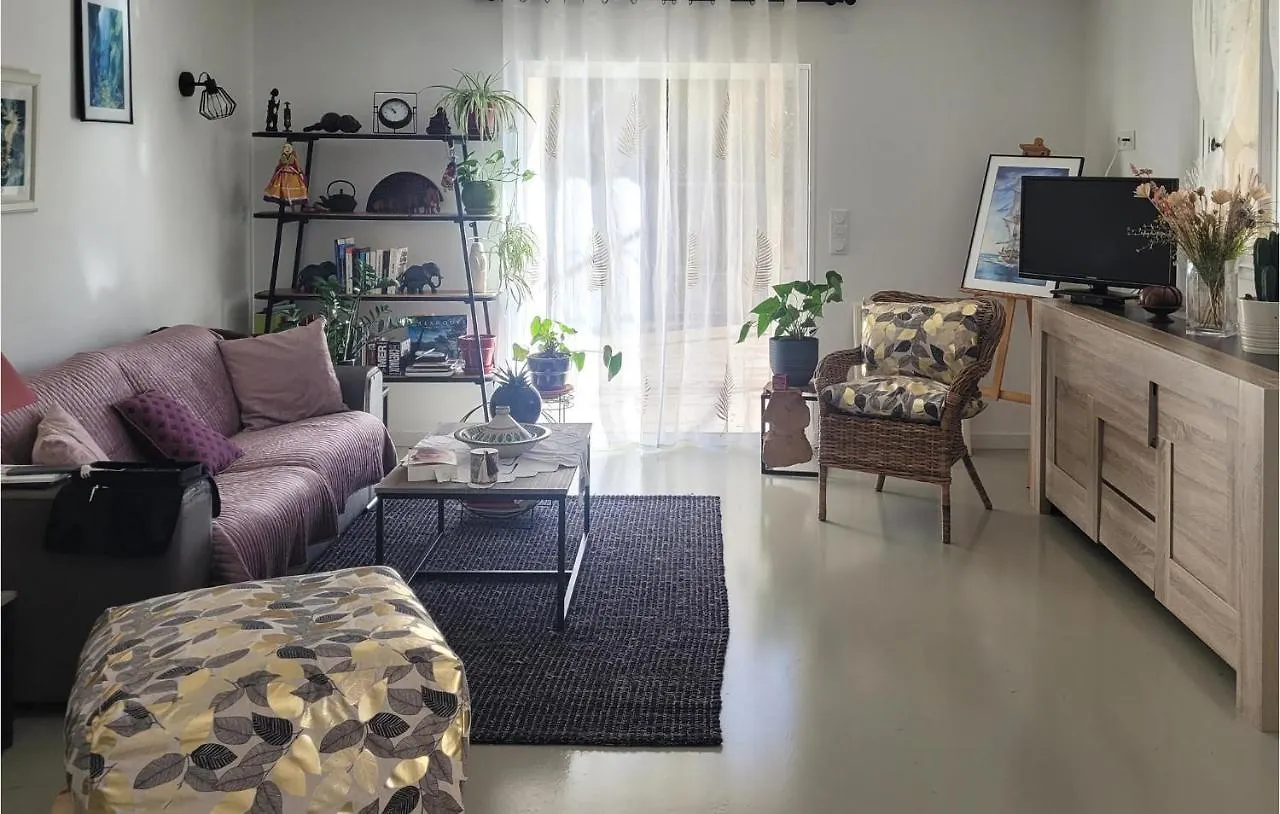 1 Bedroom Cozy Home In Roquevaire Holiday home