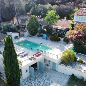 Maison d'hôtes Mon Coin De Provence 20mn De Marseille, Roquevaire